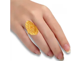 Majestic Stud Gold Ring